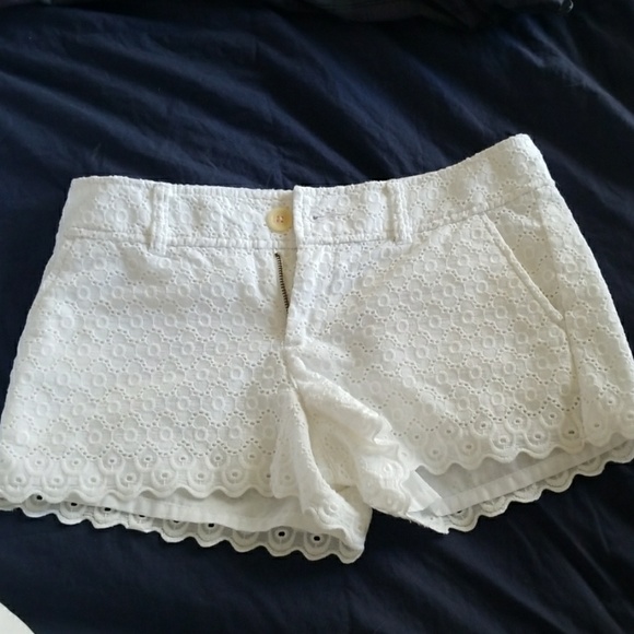 Lilly Pulitzer Shorts - Picture 1 of 4